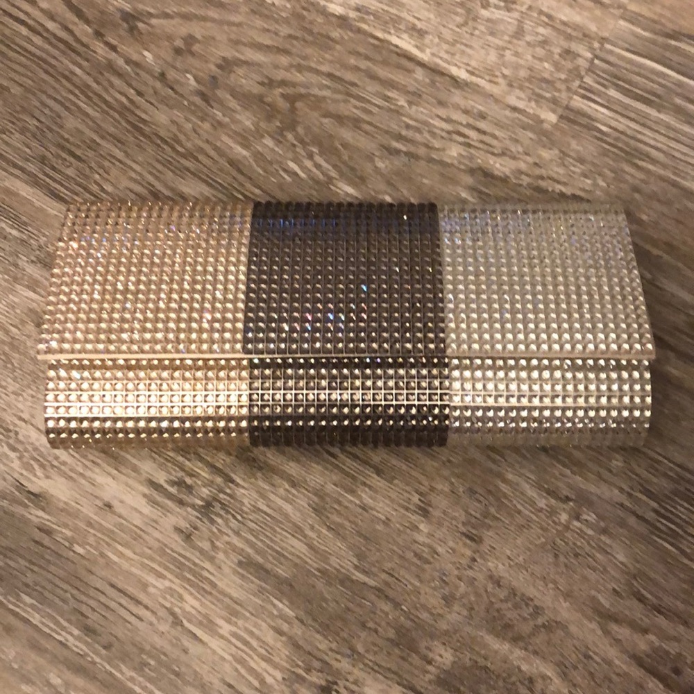 3 color clutch